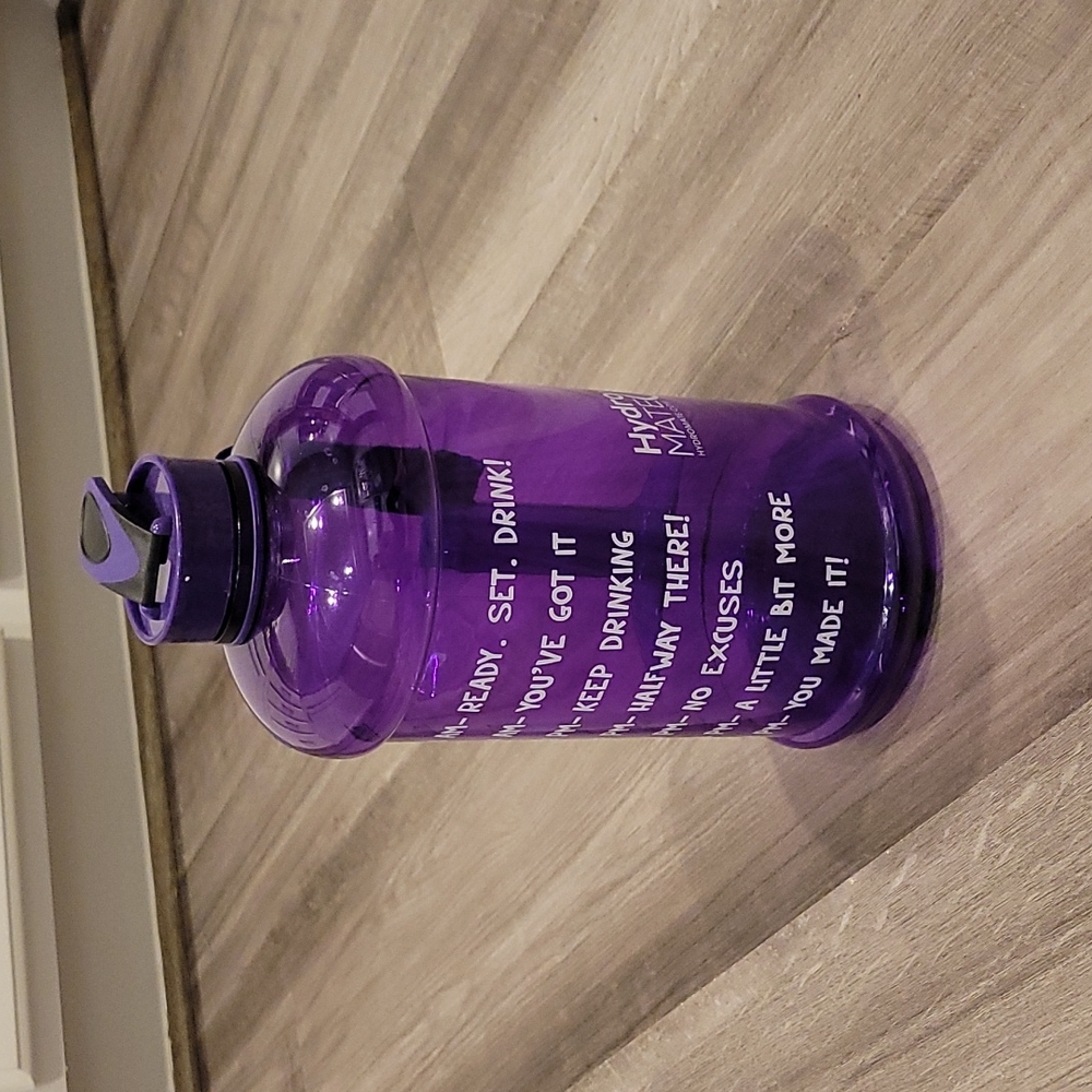 NWOT Hydromate Water Jug